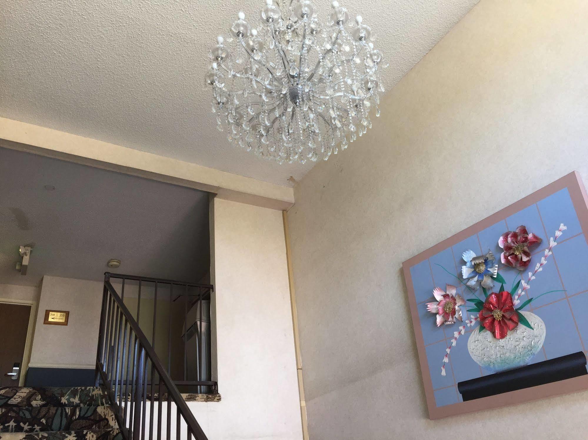 Triplodge Of Santa Clarita Exterior foto